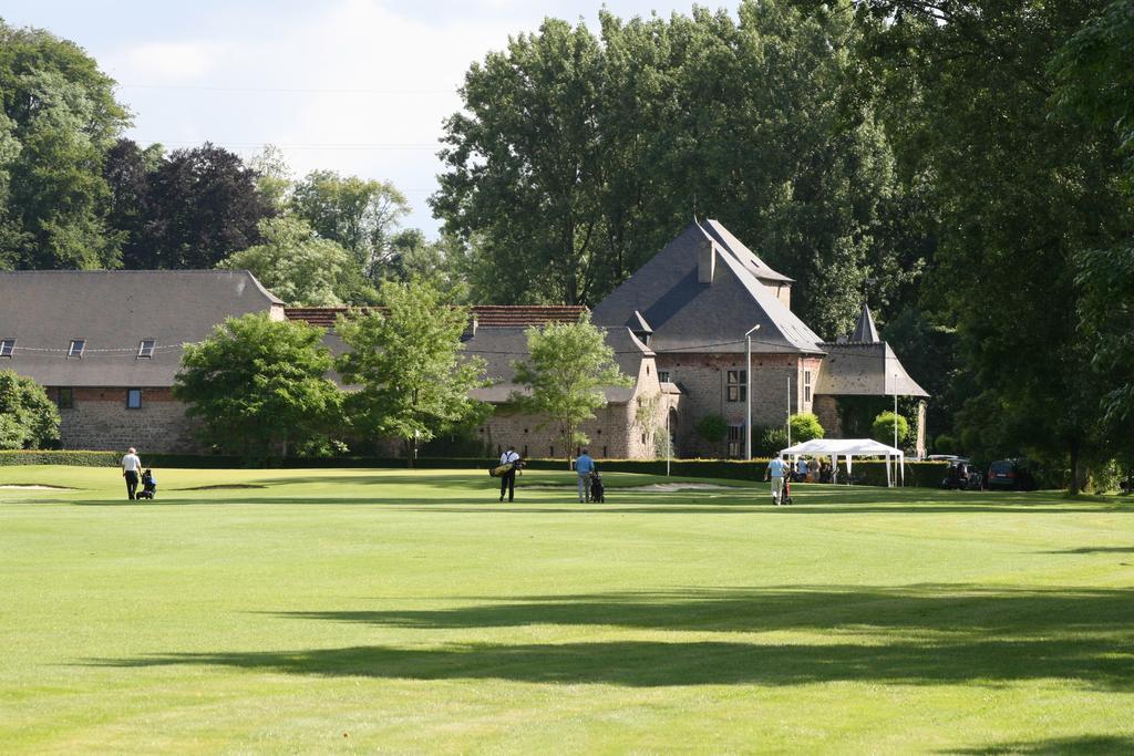 Golf & Hôtel de Falnuée Mazy Exterior foto