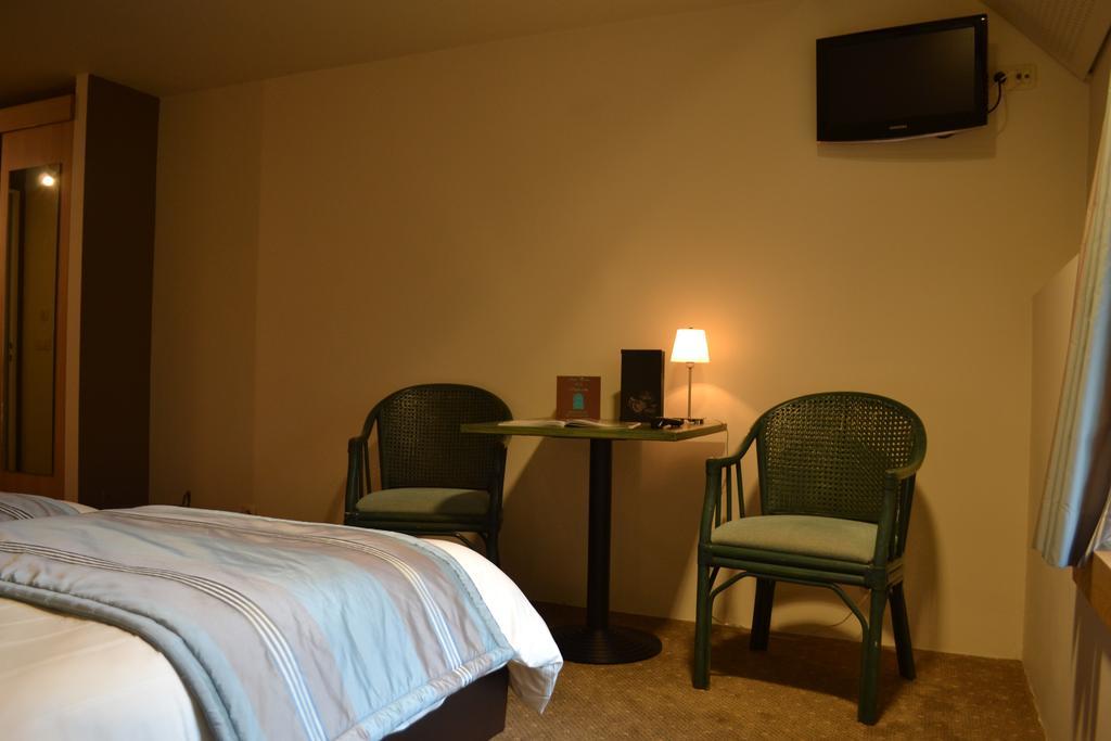 Golf & Hôtel de Falnuée Mazy Zimmer foto
