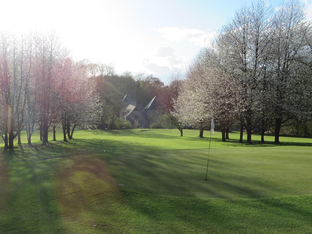 Golf & Hôtel de Falnuée Mazy Exterior foto