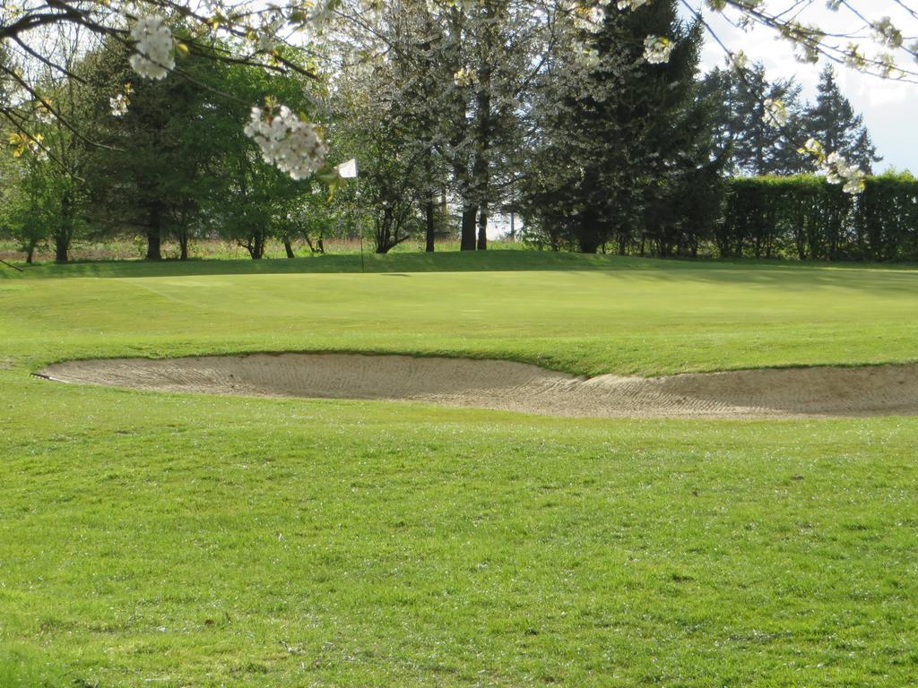 Golf & Hôtel de Falnuée Mazy Exterior foto