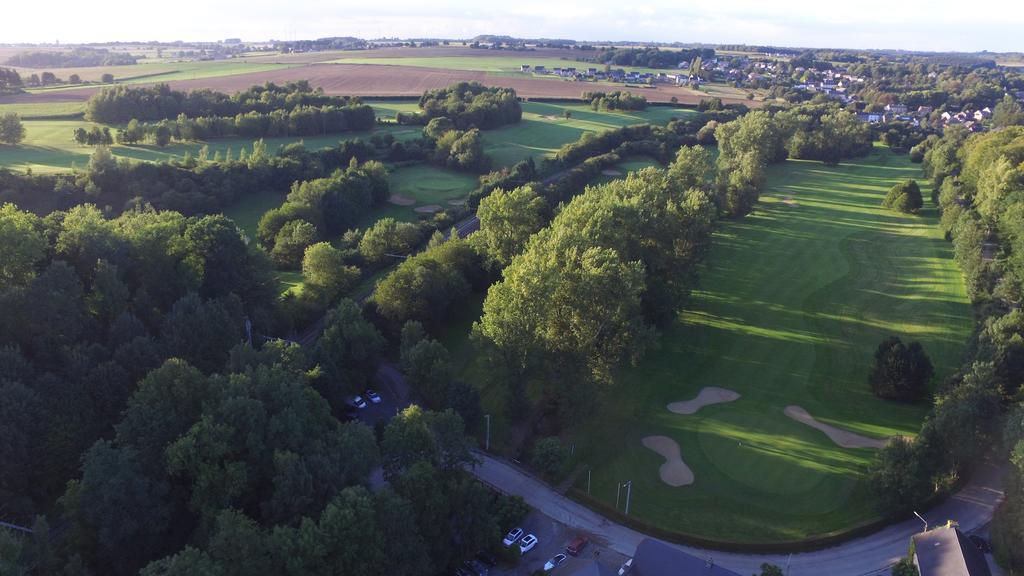 Golf & Hôtel de Falnuée Mazy Exterior foto